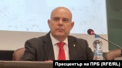 Иван Гешев по време на пресконференцията в националното следствие на 16 март.