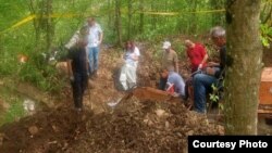 Ekshumacija žrtava bošnjačke nacionalnosti iz rata u BiH 1992-1995 u okolini Prijedora, 8. april 2024.