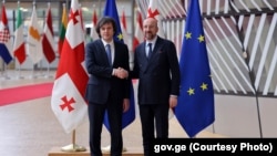 ირაკლი კობახიძე შარლ მიშელს ხვდება. 2024 წლის 20 თებერვალი