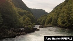 U Nacionalnom parku Una su zabrinuti kakav će uticaj kamenolom imati na biodiverzitet(na slici rijeka Una, arhivska fotografija iz maja 2013.)