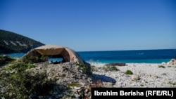 Ishulli Sazan, Vlorë, Shqipëri, 2024. 