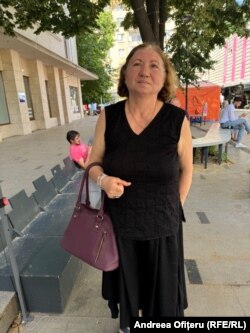 Maria Stanciu, președinta secției de votare 2 de la Liceul Nicolae Iorga.