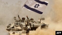 Ushtria e Izraeli tha se i goditi disa caqe të militantëve në mënyrë që “ta përgatisë fushëbetejën” për pushtimin e shumëpritur tokësor të Gazës më 25 dhe 26 tetor 2023.