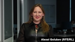 Pictorița Galina Vieru.