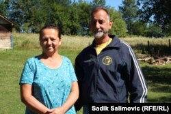 Isak sa suprugom Rahimom