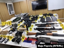 Oduzeto oružje u akciji 14. maja u Zvečanu.