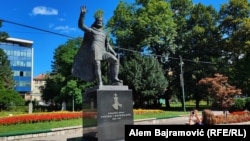 Spomenik Tvrtku I Kotromaniću, prvom kralju u srednjovjekovnoj Bosni, Sarajevo, 29. august 2023.