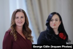 Natalia Intotero (în stânga) și Simona Bucura-Oprescu (în dreapta) sunt deputate din 2012 și au condus fiecare cât o Comisie parlamentară.