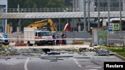 Отломки от сграда след атака с дрон в Москва, Русия, 24 юли 2023 г. 