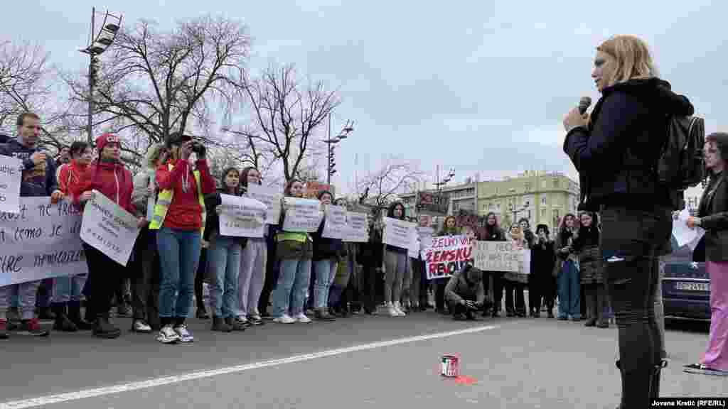 &quot;Mi samo tražimo svoje živote&quot;, poručila je Jelena Riznić jedna od organizatorki protesta i članica organizacije Ženska solidarnost.