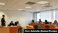 Ádám Zoltán a Fővárosi Törvényszék munkaügyi bíróságán 2024. május 29-én, az elbocsátása miatt indított munkaügyi per tárgyalásán