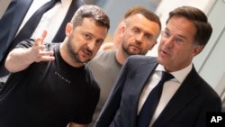 Украинскиот претседател Володимир Зеленски и холандскиот премиер Марк Руте, Холандија, 20 август 2023 година