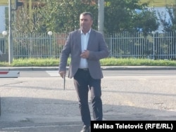 Miroslav Kraljević, općinski načelnik Vlasenice i optuženik za ratne zločine, dolazi na ročište pred Sudom BiH, 27. septembar 2023.