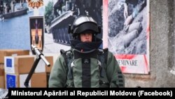 Costum de geniu pentru Armata Națională
