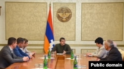 დე ფაქტო პრეზიდენტი არაიკ არუთუნიანი