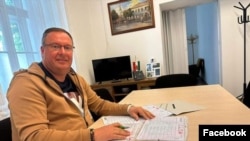 Ifj. Károly Ferenc egy 2024. április 20-án közzétett fényképén