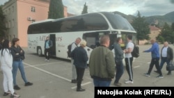 Polazak na miting u Beograd, Trebinje, 26. maj 2023. godine.