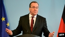 Boris Pistorius na pres-konferenciji u Berlinu, Njemačka, 5. marta 2024.