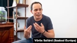 „A politika olyan, mint a foci. Az a kérdés, képes-e új játéktereket nyitni azért, hogy győzzön”