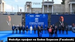 Снимка от предизборното събитие на ГЕРБ, в което участват Манфред Вебер и Урсула фон дер Лайен.