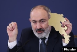 ნიკოლ ფაშინიანმა 12 მარტს მორიგი ვრცელი პრესკონფერენცია გამართა და რამდენიმე საათის განმავლობაში ესაუბრა ჟურნალისტებს.