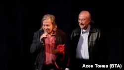 Александър Петров