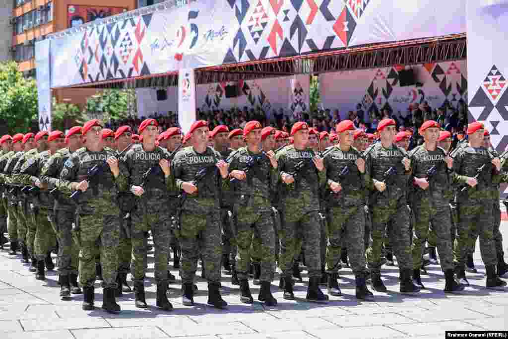 Çdo vit, më 12 qershor, shënohet Dita e Çlirimit të Kosovës. 25 vjet më parë, më 12 qershor 1999, në Kosovë hynë trupat paqeruajtëse të NATO-s, KFOR.