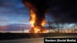 Požar u rafineriji nafte u Smolensku, Rusija, 24. aprila 2024.