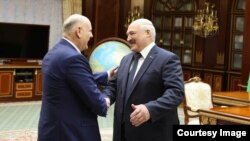 ასლან ბჟანია და ალიაქსანდრ ლუკაშენკა. მინსკი, 2023 წლის 21 თებერვალი