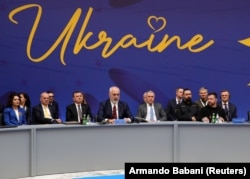 Kryeministri Rama dhe presidenti Zelensky gjatë samitit në Tiranë.