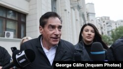 Petre Roman la Parchetul General, citat în dosarul Mineriadei din 1990. 25 aprilie 2024. Fotografie de arhivă.