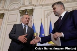 Marcel Ciolacu (dreapta) și Nicolae Ciucă (stânga) și-au dat mâna pentru multele aranjamente care au precedat alianța preelectorală PSD-PNL și listele comune.
