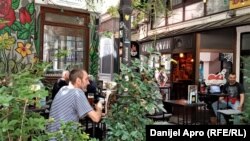 Bašta kafića "Crni ovan"