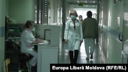 La spitalul raional Orhei, în ultimii ani au venit cinci tineri specialiști, care fac zilnic naveta de la Chișinău sau din raioanele vecine