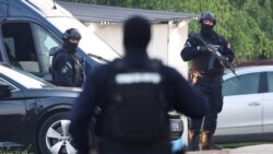 Dy sulme masive për dy ditë: Vuçiq njofton çarmatosjen e Serbisë