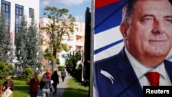 Milorad Dodik rekao je da entitet Republika Srpska prekida saradnju sa ambasadama SAD i Ujedinjenog Kraljevstva u BiH. Banja Luka, 26.09.2018.