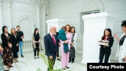 Семејна прослава во Влада на роденденот на техничкиот премиер Талат Џафери, 15 април 2024