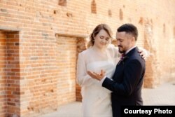 Almaz Gatin (desno) i Lilija Čaniševa na dan venčanja.