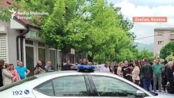 Demonstranti u Zvečanu ometali vozilo kosovske policije