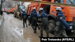 Көшкін астында қалған тұрғын үй