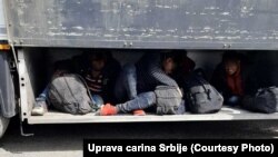 Migranti u kamionu (foto arhiv)