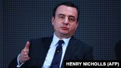 Kryeministri i Kosovës, Albin Kurti, gjatë një konference të mbajtur në Londër. Fotografi nga arkiv. 