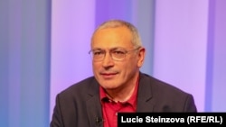 Mihail Hodorkovski je bio među 50 vodećih ruskih opozicionara koji su u aprilu potpisali zajedničku deklaraciju kojom osuđuju invaziju Ukrajine i proglašavaju Putinovu vladu "nelegitimnom i kriminalnom". Prag, 13. oktobar 2023.