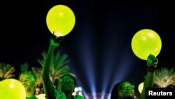 Gyenge lett a fosszilis tüzelőanyagokra vonatkozó terv, tüntetnek a dubaji klímacsúcson