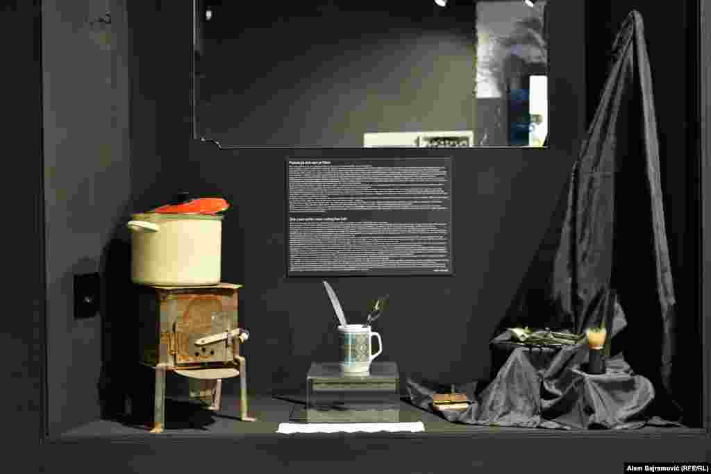 &quot;Bilo ih je svih vjera, nije mi bilo bitno koga šišam&quot;, stoji između ostalog u ispovijesti Idrizagića uz predmete koje je koristio tokom šišanja, a koji su sada muzejski eksponati i podsjetnik na život pod opsadom.