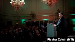 Orbán Viktor miniszterelnök beszédet mond a Polgári Magyarországért Alapítvány Hunyadi János-díjának átadásán a brüsszeli Concert Noble rendezvényközpontban 2024. március 20-án