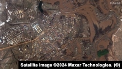 Az Orenburg közelében fekvő Andrejevka a Buzuluk folyó áradása után, 2024. április 10-én