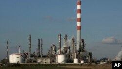 Rafineria e naftës së NIS-it në Serbi. Fotografi ilustruese nga arkivi.