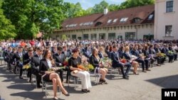 Ballagó diákok a Békéscsabai Szakképzési Centrum Vásárhelyi Pál Technikum és Kollégiumban 2023. május 6-án (képünk illusztráció)