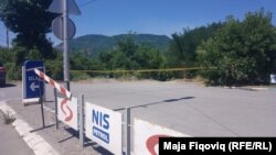 Logo NIS petrola može se videti na najmanje tri benzinske stanice na severu Kosova. Fotografija 16. jul 2024.